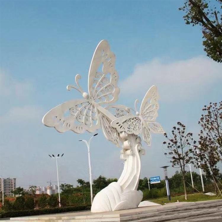 不锈钢草坪蝴蝶标志雕塑