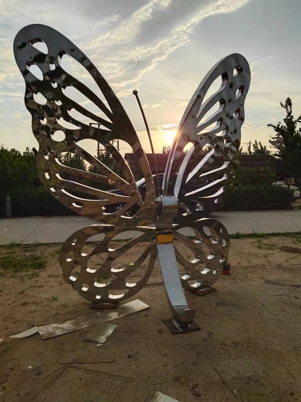 不锈钢蝴蝶标志动物雕塑