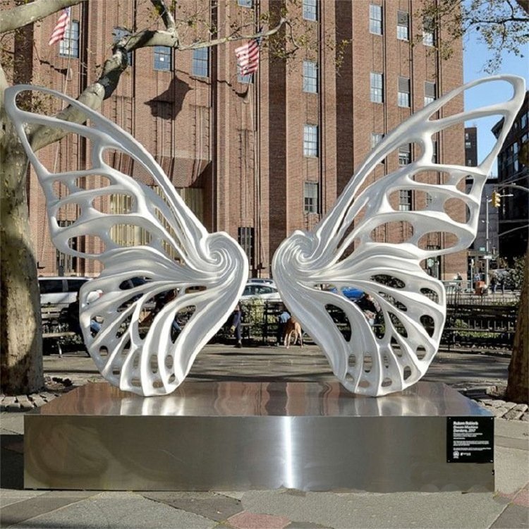 不锈钢白蝴蝶动物雕塑