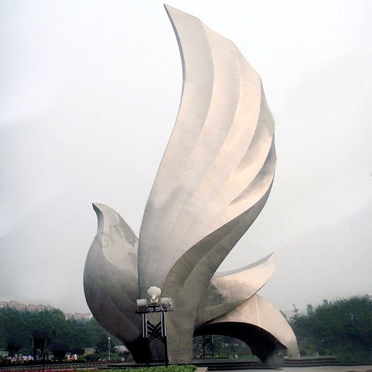 不锈钢白色鸽子动物雕塑