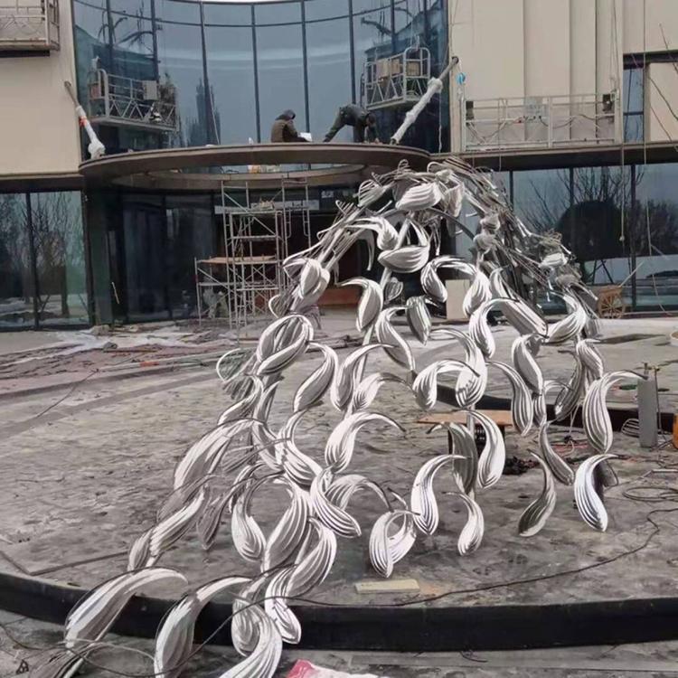 不锈钢广场彩绘鱼雕塑