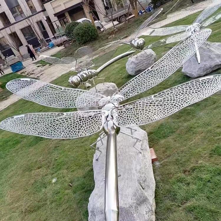 不锈钢蜻蜓动物雕塑